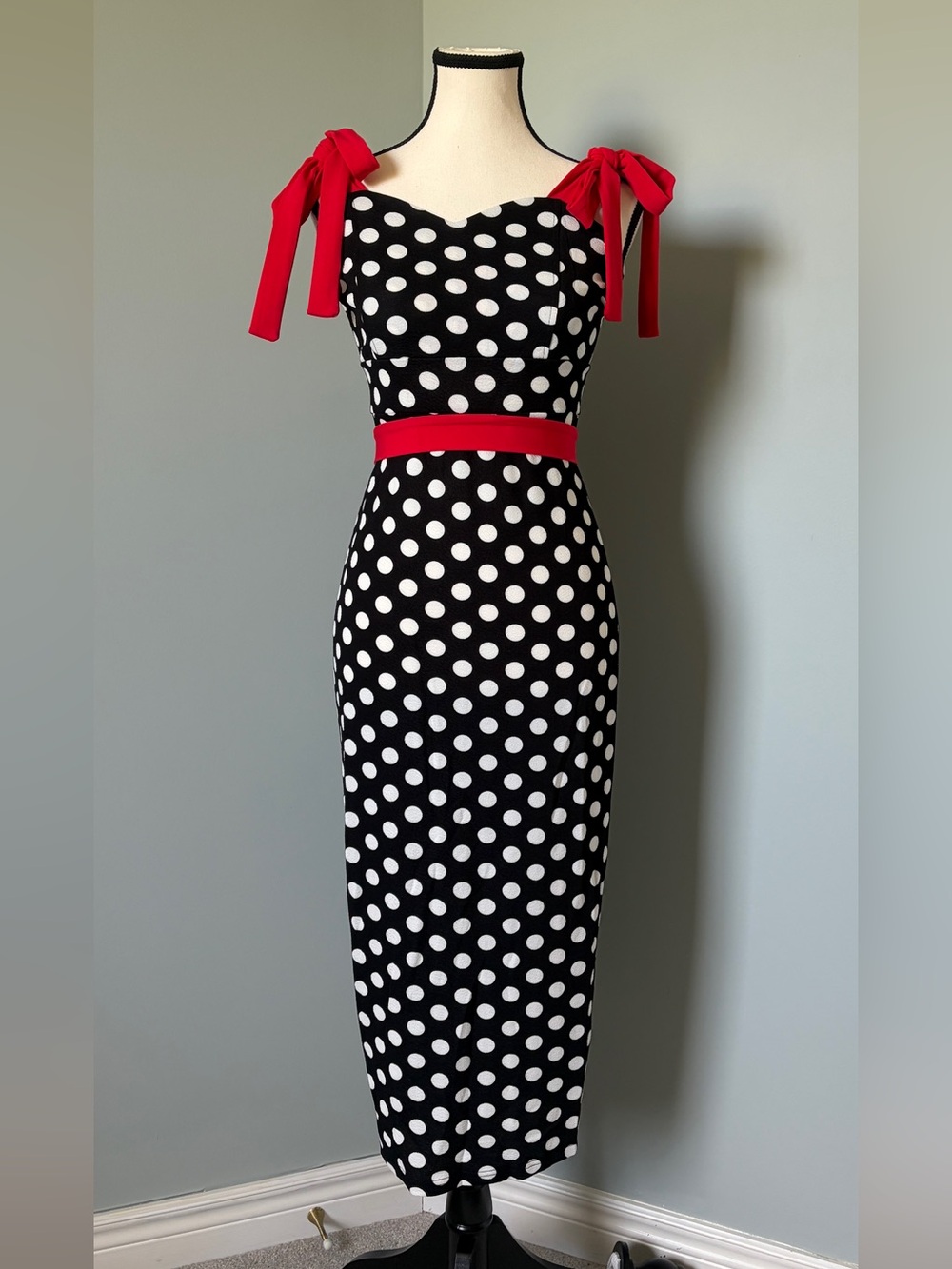 Anikhe Midi Luxe Dress - Like New